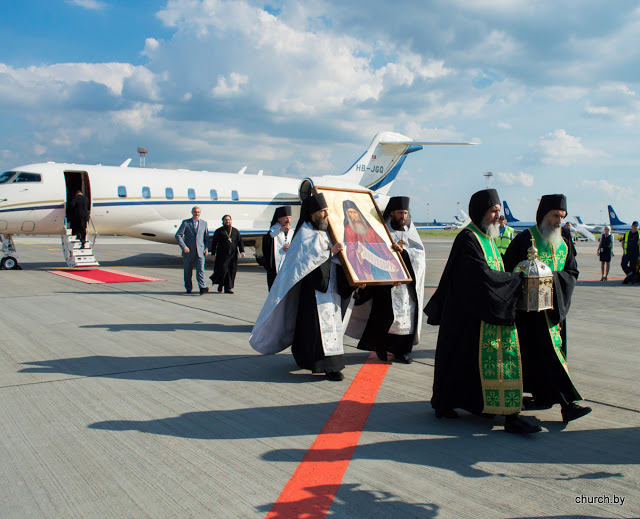 8898 - Έφτασαν στη Λευκορωσία ιερά λείψανα του Αγίου Σιλουανού (φωτογραφίες) - Φωτογραφία 9