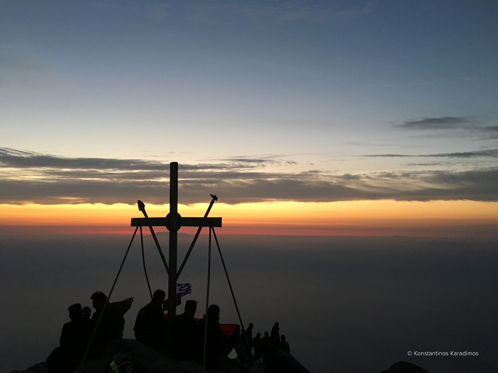 8919 - Φωτογραφίες από την εφετινή ανάβαση, για τον εορτασμό της Μεταμόρφωσης του Σωτήρος (6/19 Αυγούστου), στην κορυφή του Άθωνα - Φωτογραφία 1