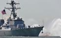 Επικίνδυνο  επεισόδιο στα Στενά του Ορμούζ - Ιρανικά πλοία παρενόχλησαν αμερικανικό αντιτορπιλικό