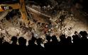 Ολονύχτιες έρευνες στα ερείπια που άφησε πίσω του ο σεισμός στην Ιταλία - Στους 159 ανέρχονται οι νεκροί - Φωτογραφία 10