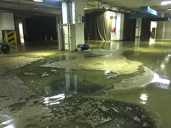 Δήμος Ελληνικού - Αργυρούπολης: Απαράδεκτες συνθήκες υγιεινής στο πρώην αεροδρόμιο για τους μετανάστες - Φωτογραφία 3