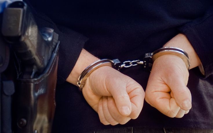 Συνελήφθη 56χρονος καταζητούμενος για απάτη - Εις βάρος του εκκρεμούσε ευρωπαϊκό ένταλμα σύλληψης - Φωτογραφία 1
