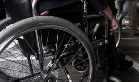 Άνδρας με αναπηρία στην Τούμπα ζήτησε βοήθεια να σηκωθεί και του αφαίρεσαν πάνω από 2.000 ευρώ - Φωτογραφία 1