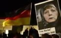 Γερμανία: Ακροδεξιοί διαμαρτύρονται για τους μετανάστες στην Πύλη του Βρανδεμβούργου