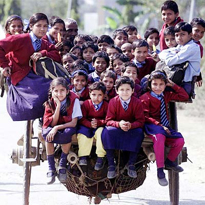 ΣΥΓΚΛΟΝΙΣΤΙΚΕΣ ΕΙΚΟΝΕΣ: Δείτε πώς πάνε στο σχολείο παιδιά του τρίτου κόσμου - Φωτογραφία 18