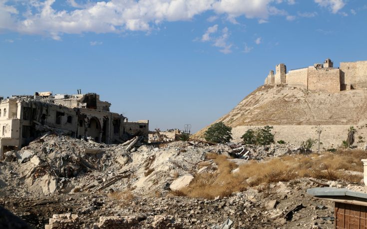 Επτά άμαχοι νεκροί σε αεροπορικές επιδρομές στη Συρία - Φωτογραφία 1