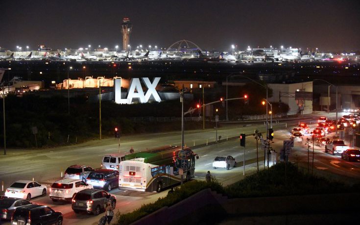 Λάθος συναγερμός για πιθανό πυροβολισμό στο αεροδρόμιο του Λος Άντζελες! Σύλληψη ενός «Ζορό» - Φωτογραφία 1