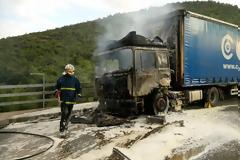 Στις φλόγες νταλίκα στην Εγνατία Οδό Ξάνθης Καβάλας - Συναγερμός στην Πυροσβεστική