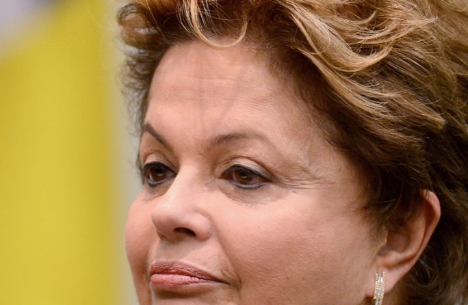 Στο εδώλιο η πρόεδρος της Βραζιλίας Ντίλμα Ρουσέφ - Φωτογραφία 1