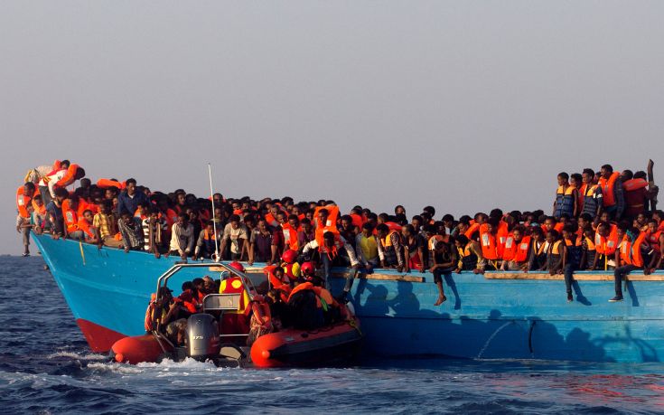 Χιλιάδες μετανάστες διασώθηκαν μέσα σε μια μέρα! Στους 6.500 οι διασωθέντες χθες στα ανοιχτά της Λιβύης - Φωτογραφία 1