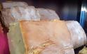 Χαμός με το χειροποίητο προζυμένιο Αγιορείτικο ψωμί που φτιάχνει ένας φούρνος μόνο στην Αθήνα - Φωτογραφία 4
