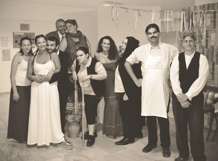 «Οι Ηλίθιοι» του Neil Simon από την Θεατρική Ομάδα του Δήμου Μαλεβιζίου στο Γάζι - Φωτογραφία 1