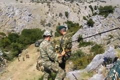 Εκπαίδευση Μονάδων Καταδρομών