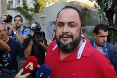 ΠΟΙΑ είναι η ΠΑΝΕΜΟΡΦΗ συνεργάτιδα του Βαγγέλη Μαρινάκη που έχει ΤΡΕΛΑΝΕΙ...; [photos]