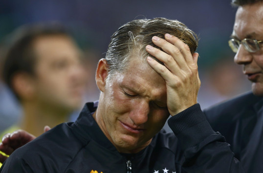 Πλάνταξε! Τα δάκρυα του Σβαϊνστάιγκερ στο “αντίο” του στη Γερμανία - Φωτογραφία 2