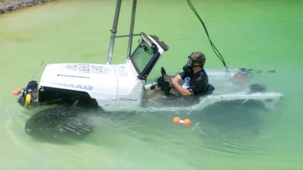 Το Jeep Wrangler που έγινε υποβρύχιο [video] - Φωτογραφία 1