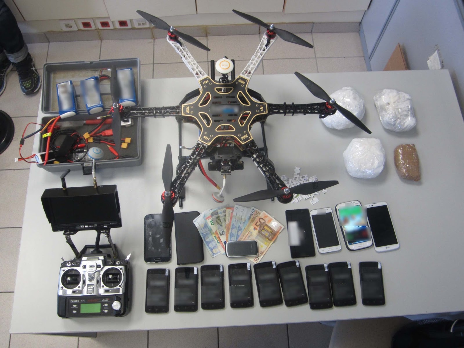 Θα έκαναν διακίνηση ναρκωτικών με Drone στις Φυλακές Λάρισας [photo] - Φωτογραφία 1