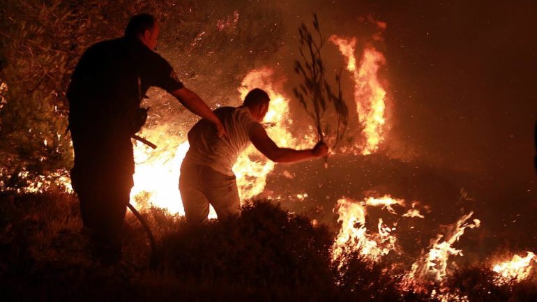 Ρέθυμνο: 25 στρέμματα γης έγιναν… στάχτη – Υπό μερικό έλεγχο η φωτιά στο Καστέλο - Φωτογραφία 1
