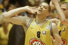 ΣΤΟ Hall of Fame ΤΗΣ ΜΑΚΑΜΠΙ Ο... ΠΑΡΚΕΡ! (PHOTOS)