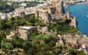Το εντυπωσιακό μεσαιωνικό κάστρο που βρίσκεται στις «Πιθηκούσσες», την πρώτη αποικία των αρχαίων Ελλήνων στη Δύση... - Φωτογραφία 3