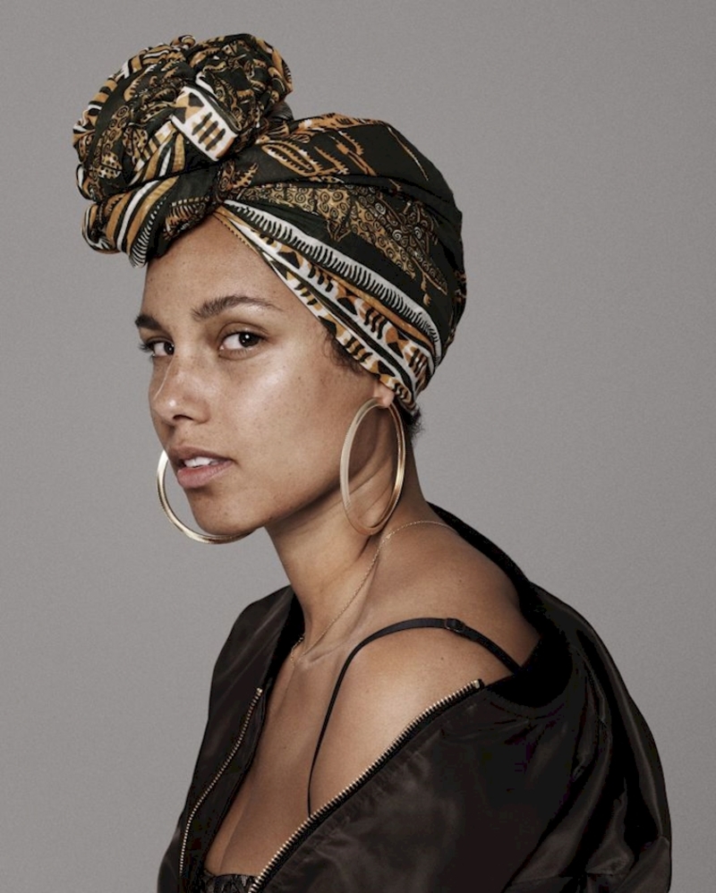 Γιατί η Alicia Keys ήταν η μοναδική τραγουδίστρια που δεν φόρεσε μακιγιάζ στα βραβεία του MTV; - Φωτογραφία 6