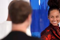 Γιατί η Alicia Keys ήταν η μοναδική τραγουδίστρια που δεν φόρεσε μακιγιάζ στα βραβεία του MTV;