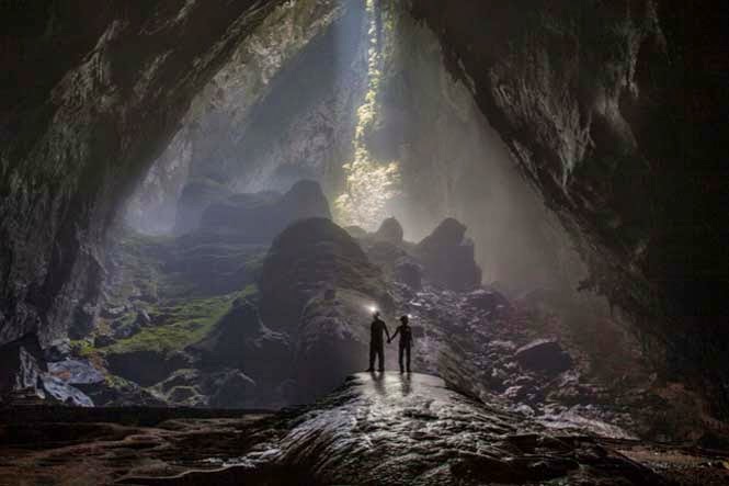 Αυτή η περιήγηση στο μεγαλύτερο σπήλαιο του κόσμου θα σας προκαλέσει δέος [video] - Φωτογραφία 1