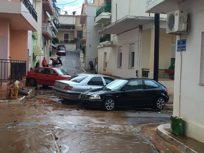 ΣΥΝΕΧΙΖΟΝΤΑΙ ΤΑ ΠΡΟΒΛΗΜΑΤΑ ΑΠΟ ΤΗΝ ΚΑΚΟΚΑΙΡΙΑ - Φωτογραφία 2