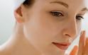 4 πράγματα που πρέπει να ξέρεις για την κρέμα ματιών