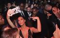 Έλαμψε η Kim Kardashian μέσα από see through φόρεμα - Φωτογραφία 3