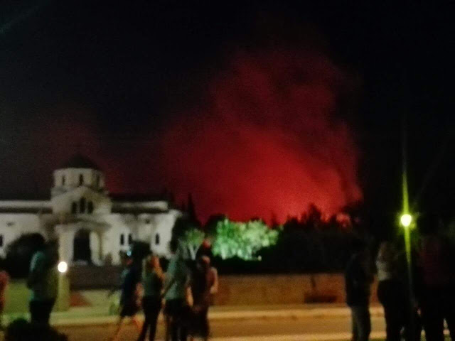 Μεγάλη πυρκαγιά στην Νεάπολη Ξάνθης απείλησε σπίτια - Συναγερμός στην Πυροσβεστική - Φωτογραφία 1