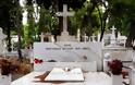Θλίψη στο νεκροταφείο Αθηνών για τα αστέρια που έσβησαν... [photos] - Φωτογραφία 11