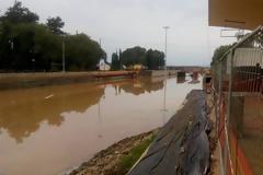 Και όμως δεν είναι πισίνα: Είναι ο Σταθμός Λιανοκλαδίου!