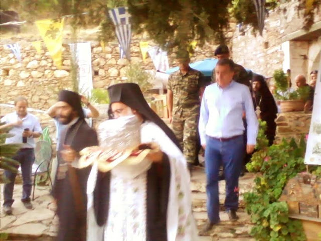 Παρουσία του Περιφερειάρχη Κρήτης η υποδοχή της Τίμιας Κάρας του Αγ. Παντελεήμονα στο Φόδελε - Φωτογραφία 2
