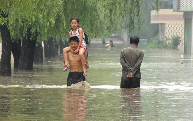 Στους 133 οι νεκροί από τις πλημμύρες στη Βόρεια Κορέα-  395 οι αγνοούμενοι - Φωτογραφία 1