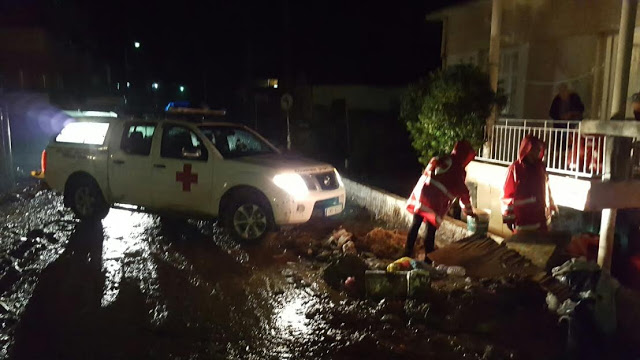 Συνδρομή Εθελοντών Σαμαρειτών Ε.Ε.Σ. Θεσσαλονίκης στην αποκατάσταση των ζημιών στο Δήμο Θερμαϊκού από τις πρόσφατες πλημμύρες - Φωτογραφία 3