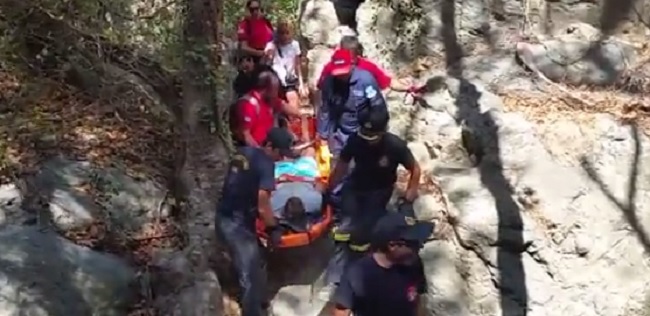 Η διάσωση του νεαρού τουρίστα στο φαράγγι Ρίχτη – Δείτε το εντυπωσιακό βίντεο [photos+video] - Φωτογραφία 4