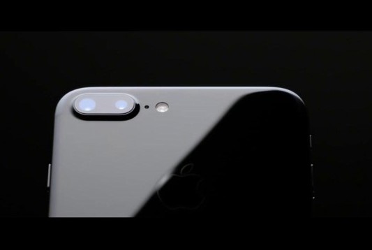 Οι σημαντικότεροι δύο λόγοι που τα νέα iPhone 7 πουλάνε - Φωτογραφία 1