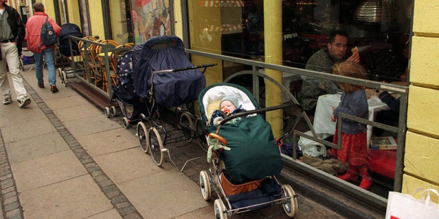 Είναι ΤΡΕΛΟΙ οι Σκανδιναβοί! Γιατί αφήνουν τα μωρά έξω στο κρύο; - Φωτογραφία 1