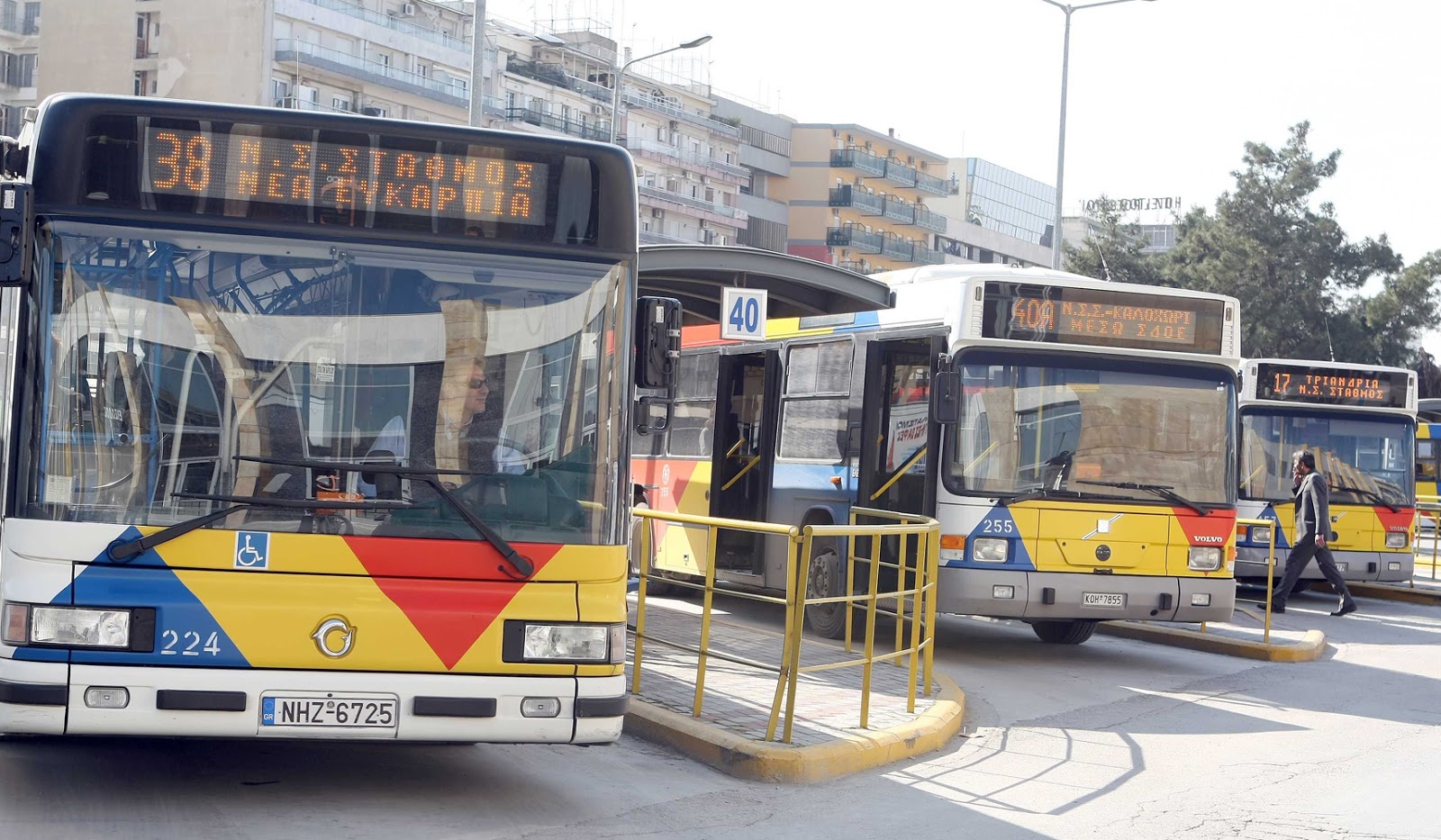 Νόμιμη η επίσχεση των εργαζομένων στα λεωφορεία της Θεσσαλονίκης! Πέμπτη μέρα ταλαιπωρίας - Βρείτε λύση λέει ο Μπουτάρης - Φωτογραφία 1