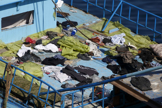 Σκάφος με 600 μετανάστες ναυάγησε ανοιχτά της Αιγύπτου - Στους 29 νεκροί - Φωτογραφία 1