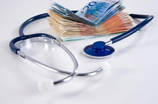 Καθηγητής γιατρός για χρόνια τσέπωνε παράνομα επιδόματα - Πάνω από 100.000 ευρώ η ζημιά - Φωτογραφία 1