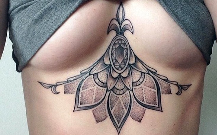 Tattoobs, η νέα μόδα στα τατουάζ των γυναικών - Φωτογραφία 1