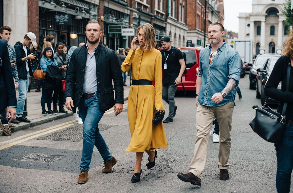 Οι πιο ωραίες street εμφανίσεις στην Εβδομάδα Μόδας του Λονδίνου - Φωτογραφία 12