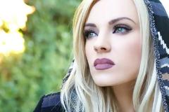 Τζούλια Νόβα: Μας δείχνει για πρώτη φορά το σαλόνι του σπιτιού της