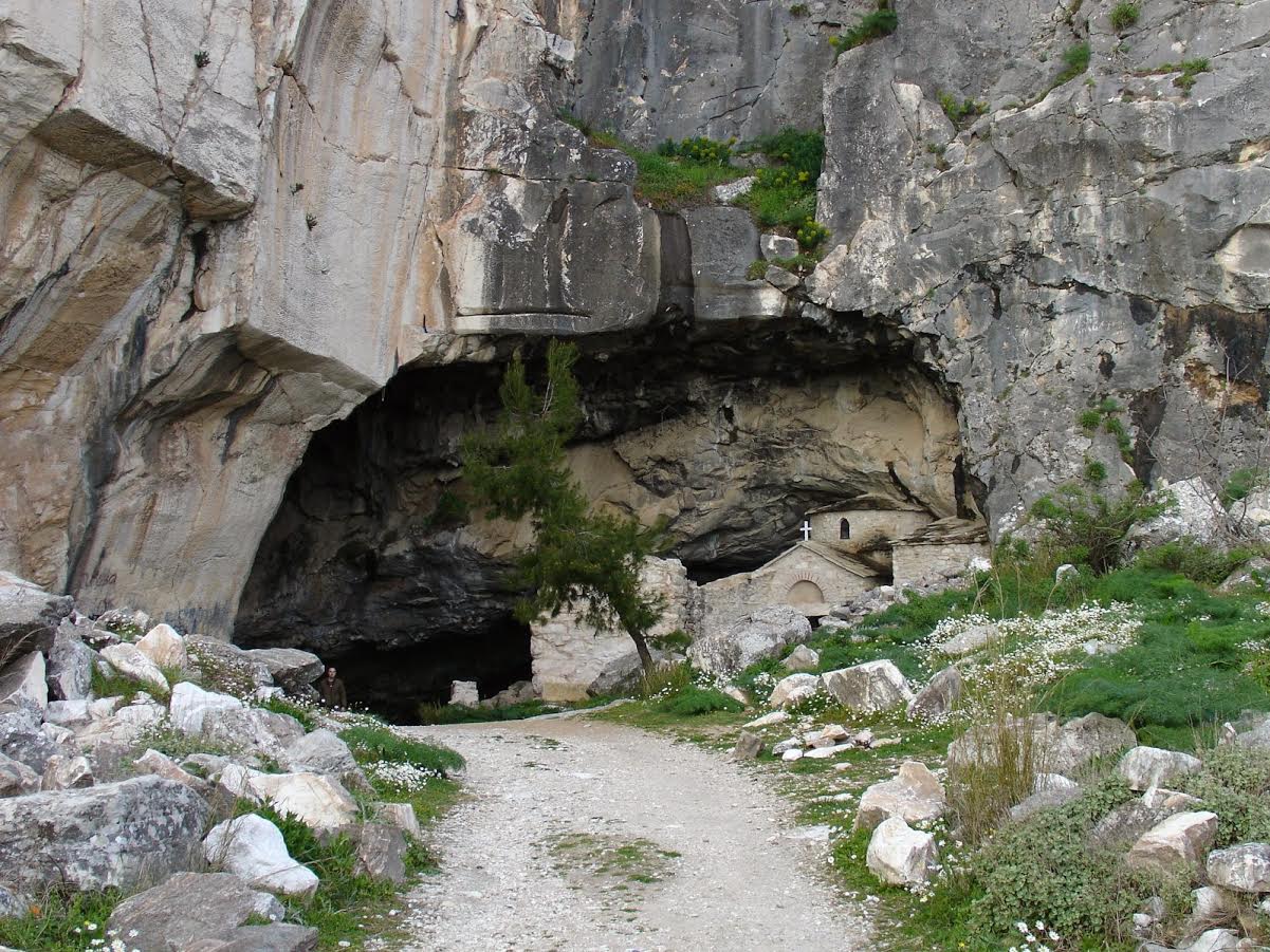 Τα περίεργα φαινόμενα της σπηλιάς του Νταβέλη [video] - Φωτογραφία 3