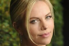 Charlize Theron: Πιο όμορφη από ποτέ με φουσκωμένη κοιλίτσα