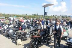 Καλοντυμένοι μηχανόβιοι κατέκλυσαν τους δρόμους της Θεσσαλονίκης