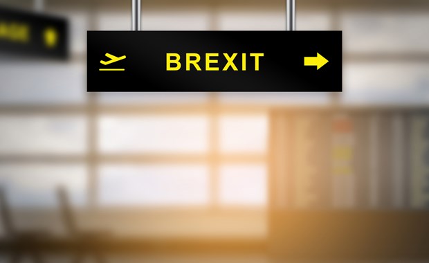 Το 76% των επιχειρήσεων σκέφτεται να φύγει από τη Βρετανία λόγω Brexit - Φωτογραφία 1
