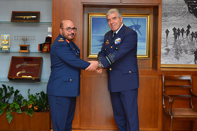 Επίσημη Επίσκεψη του Διοικητή των Αεροπορικών Δυνάμεων και Αεράμυνας των ΗΑΕ στο ΓΕΑ - Φωτογραφία 5